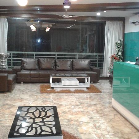 Hotel The Grand Parshwanath Sankeshvar Buitenkant foto