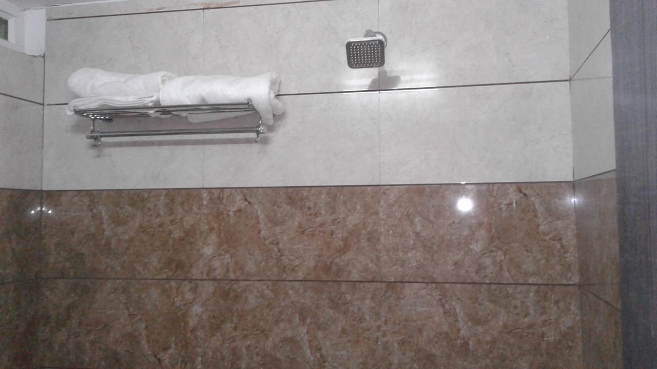 Hotel The Grand Parshwanath Sankeshvar Buitenkant foto
