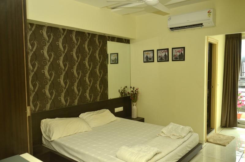 Hotel The Grand Parshwanath Sankeshvar Buitenkant foto